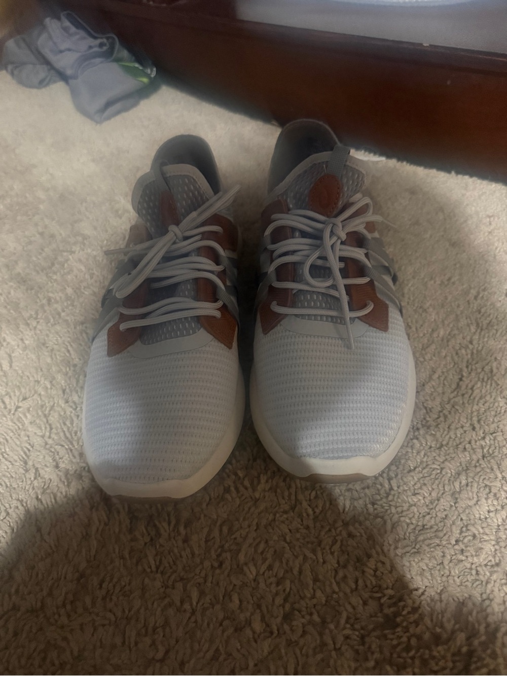 OluKai Men's Light Gray Sneakers with Brown Accents